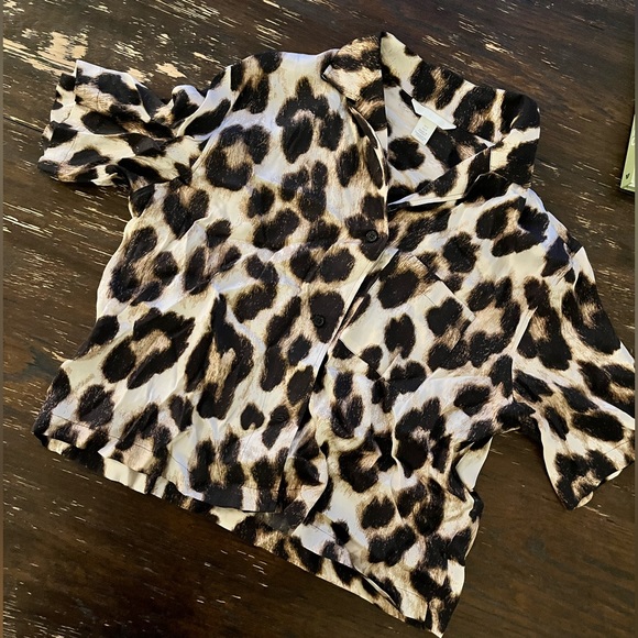 H&M animal print blouse - Picture 4 of 4